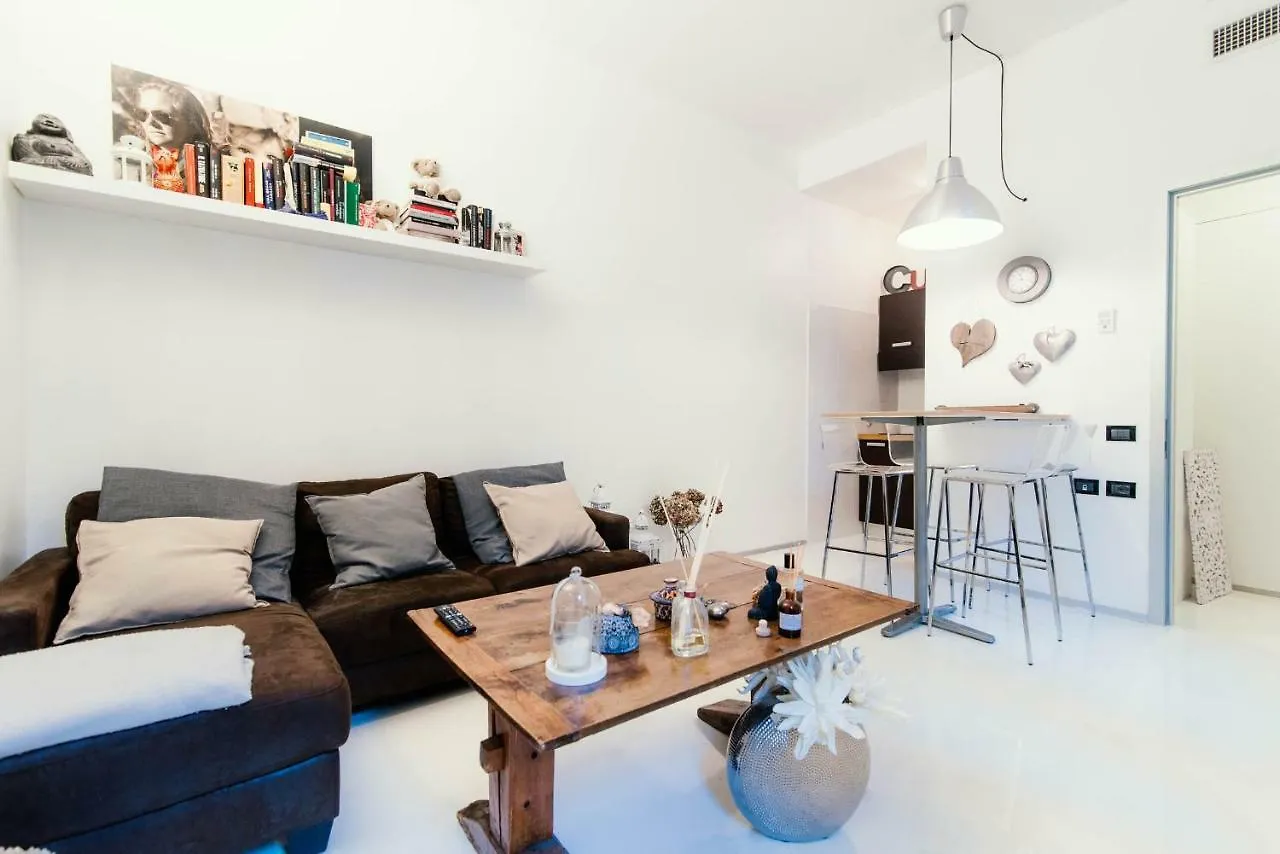 Giovio Loft - The House Of Travelers Apartment Como Italy